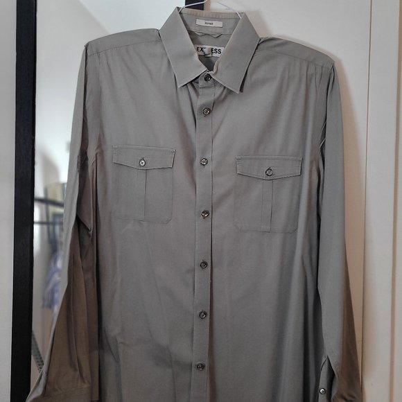 Express Medium Fitted Button-Down Shirt - Picture 1 of 2